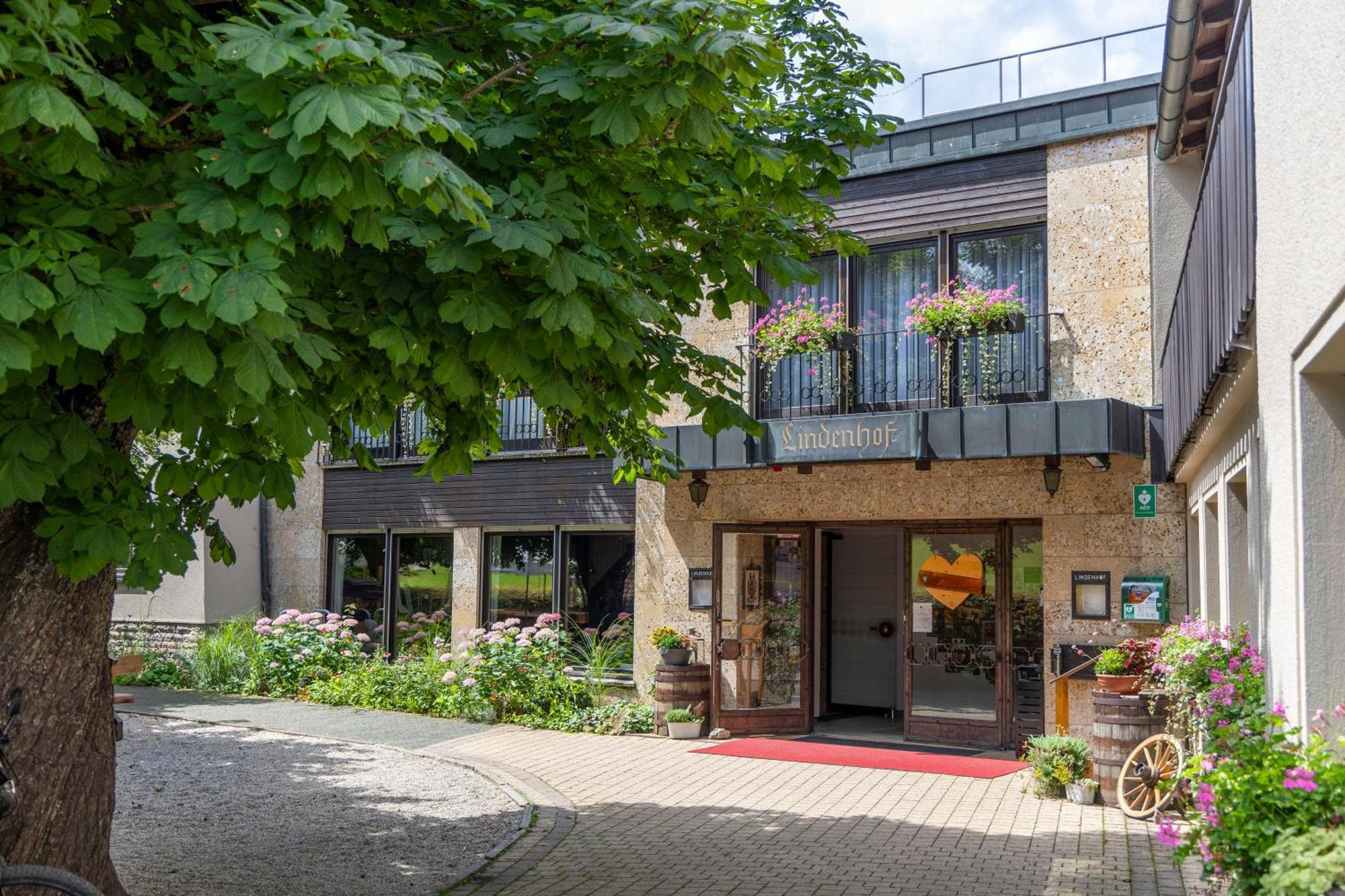 Hotel Lindenhof Hubmersberg 4*